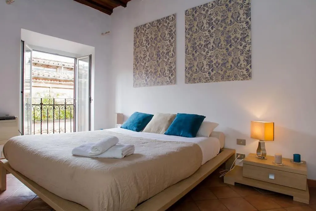Pantheon Large Apartment In The Heart Of Rome S Italy